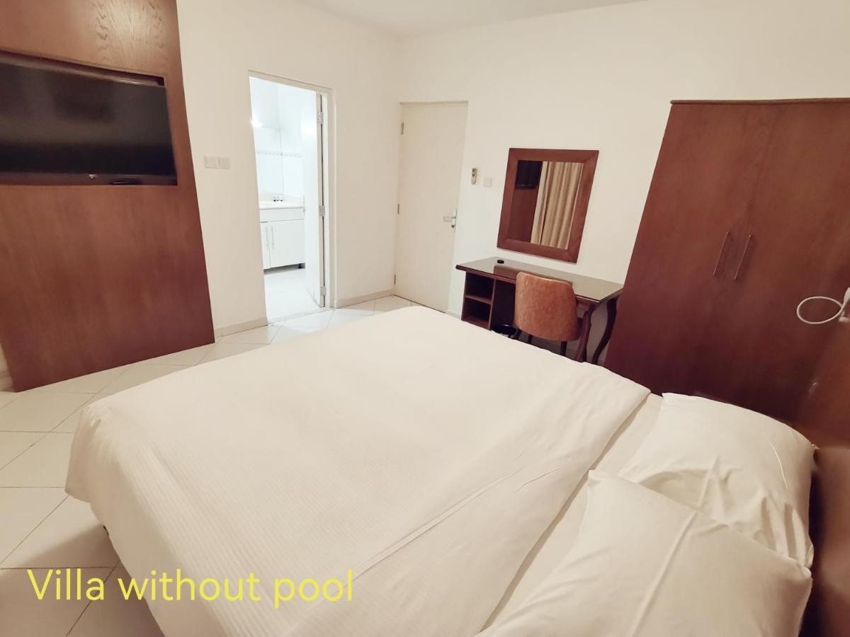 J5 Four Bedroom Villa Holiday Home In Al Wasl For Families Only Dubaj Exteriér fotografie