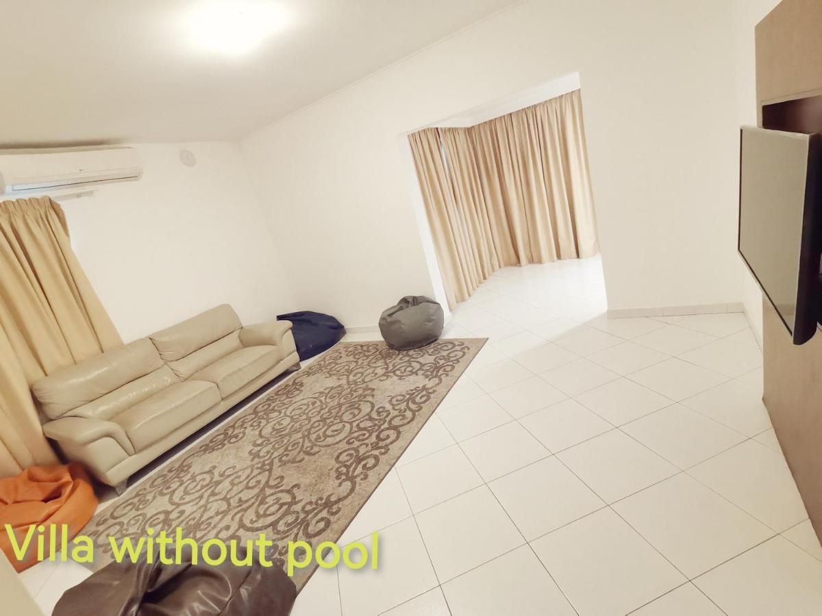 J5 Four Bedroom Villa Holiday Home In Al Wasl For Families Only Dubaj Exteriér fotografie