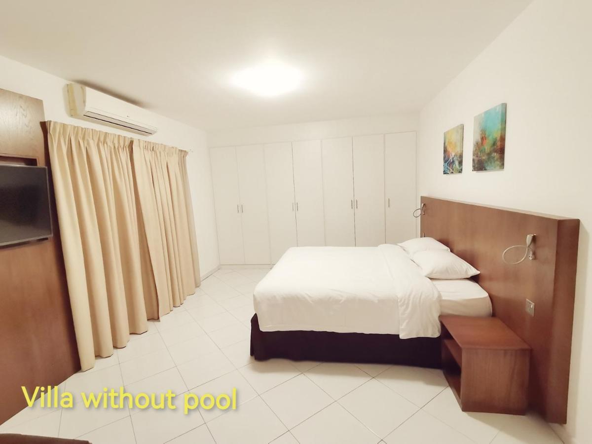 J5 Four Bedroom Villa Holiday Home In Al Wasl For Families Only Dubaj Exteriér fotografie