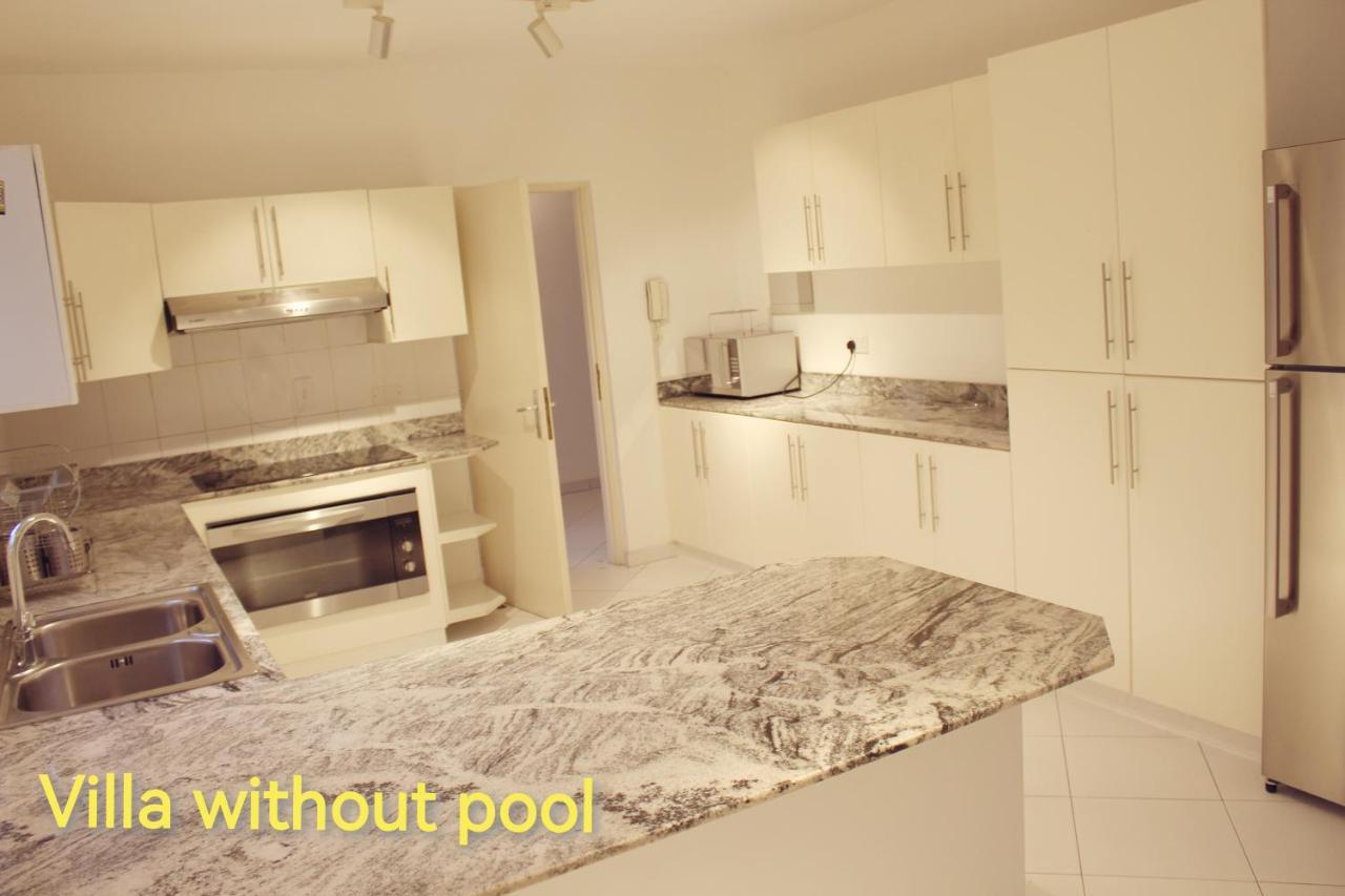 J5 Four Bedroom Villa Holiday Home In Al Wasl For Families Only Dubaj Exteriér fotografie