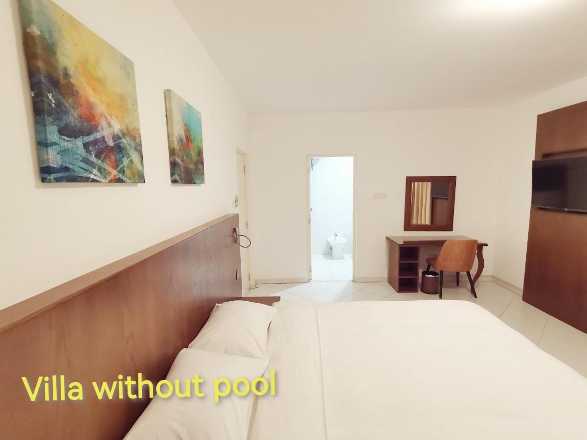 J5 Four Bedroom Villa Holiday Home In Al Wasl For Families Only Dubaj Exteriér fotografie